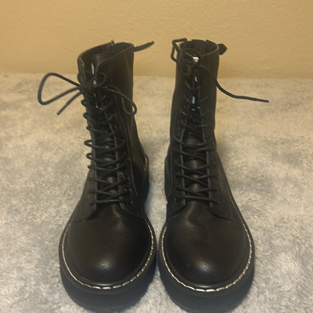 Like New!!Kendall & Kyle Women’s Hunt2 Combat Boots Black ,Size 7.5M - Picture 12 of 16